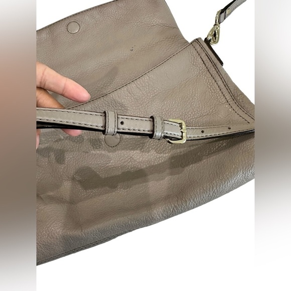 Kate Spade NY Pebbled Leather Convertible Fold Over Shoulder Handbag Purse - Picture 4 of 16